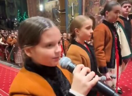 Eglise Pologne fête scolaire